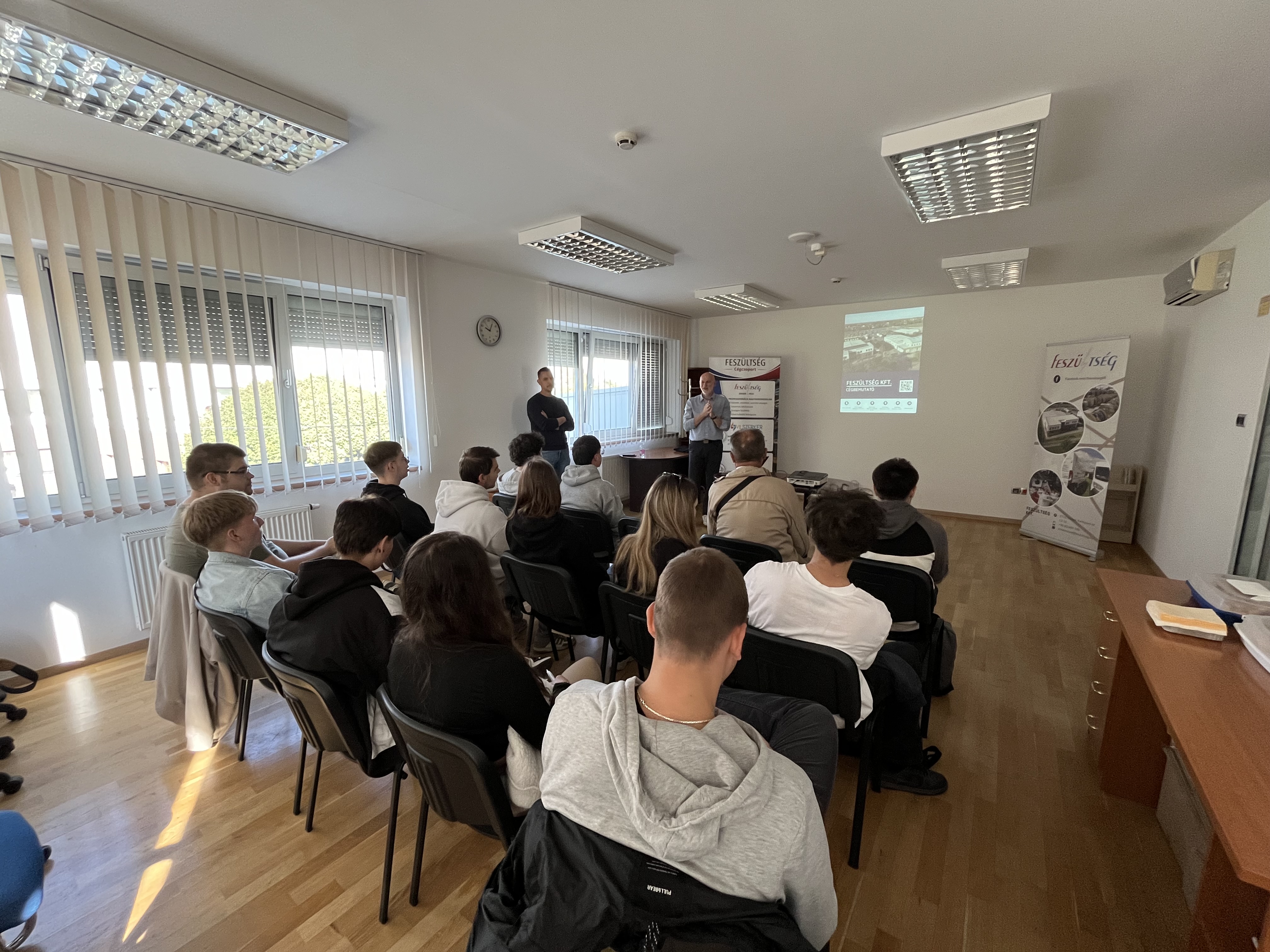 Nálunk járt a Szegedi SZC Vasvári Pál Gazdasági és Informatikai Technikum csapata